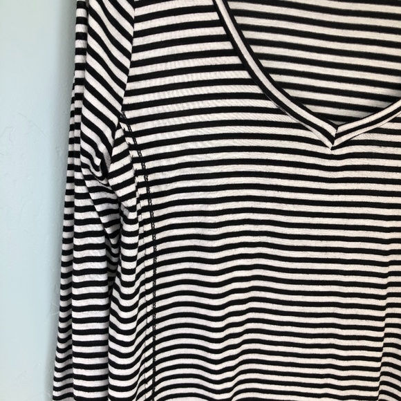 Peyton Jensen Evereve Striped High Low Top M - Picture 4 of 6